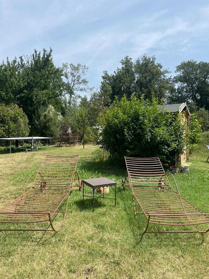 Roulotte En Bois Sud France Guest House Le Soler Екстериор снимка